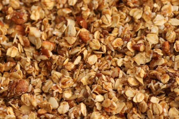 10 Makanan Sehat Membuat Gemuk Badan 3 Granola