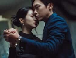 Sinopsis Eve Episode 2, Seo Ye Ji dan Park Byung Eun Berbagi Tarian Intim dan Berbahaya di “Eve”