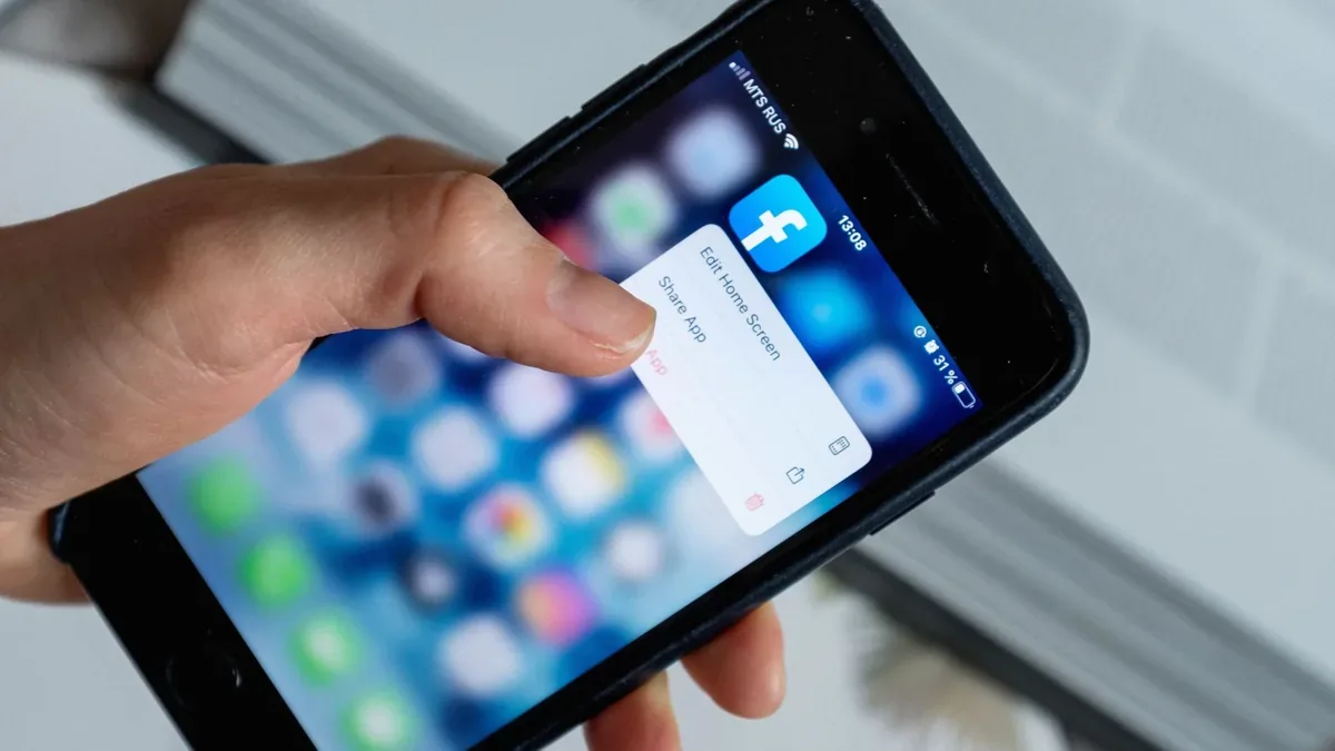 Metode 1: Memanfaatkan Fitur Resmi 'Switch Account' Bawaan WhatsApp - cara login 2 akun whatsapp dalam 1 hp tanpa aplikasi tambahan