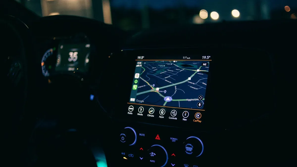 Metode 2: Melacak Jejak Digital Lewat Google Maps Timeline (Lokasi Historis) - cara melacak hp vivo yang hilang dalam keadaan mati