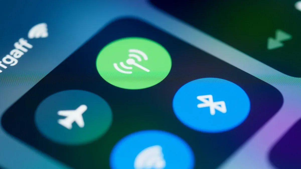 Metode 1: Mengaktifkan Parental Controls Resmi Langsung di Dalam Google Play Store - cara mengunci play store di hp vivo agar anak tidak asal download Metode 1: Mengaktifkan Parental Controls Resmi Langsung di Dalam Google Play Store - cara mengunci play store di hp vivo agar anak tidak asal download