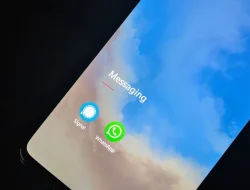 Cara Ubah Voice Note WhatsApp Jadi Teks Otomatis 2026 Tanpa Aplikasi Tambahan