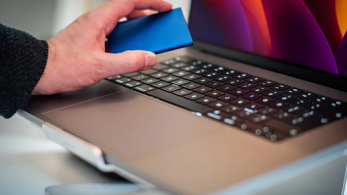 Solusi Ekstrem: Perlukah Downgrade atau Factory Reset pada HP Vivo? - cara vivo mengatasi aplikasi sering force close